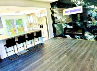 1148 6th St, Beloit, WI 53511