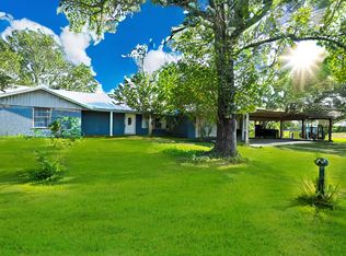 14920 Bj Dusek Rd, Wallis, TX 77485