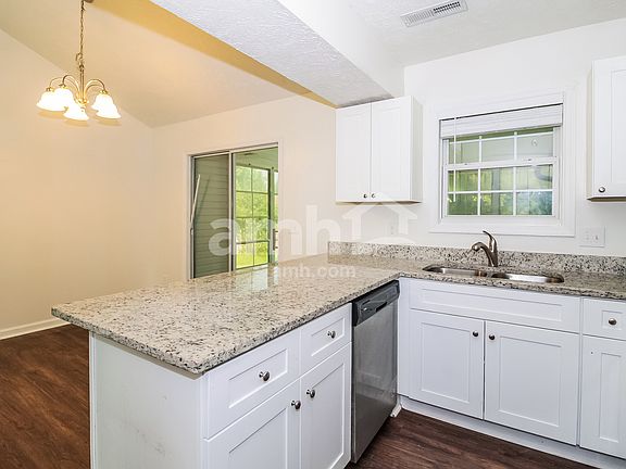 4th image of 2416 Bradfield Ct