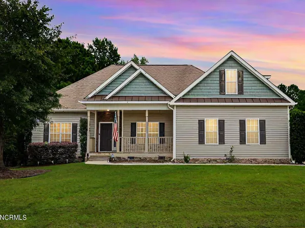 208 Contrail Road, Hampstead, NC 28443