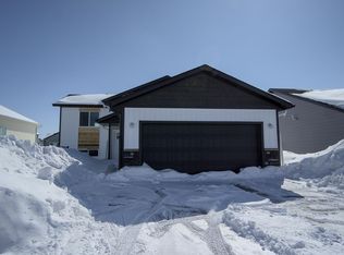 6033 78th Ave S, Horace, ND 58047