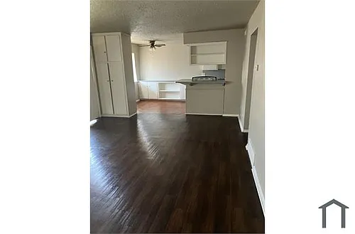 3512 NW 51st St #4 Photo 1