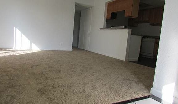 3rd image of 245 Waunita Way