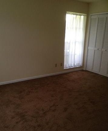 2nd image of 10439 New Bedford Ct