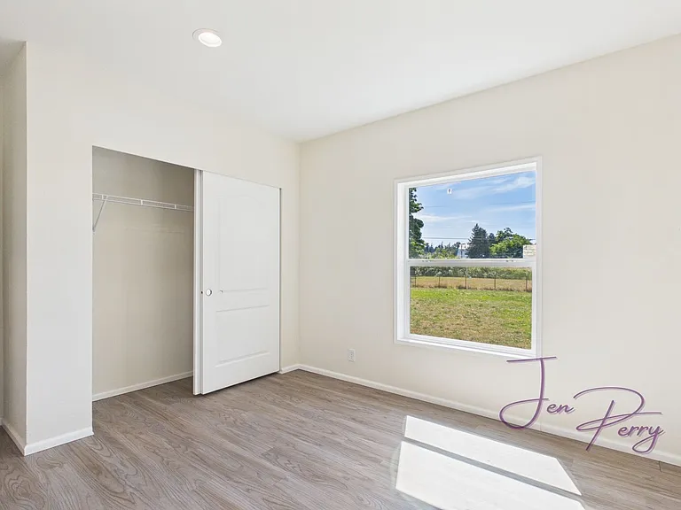 7420 Guide Meridian — Photo 25