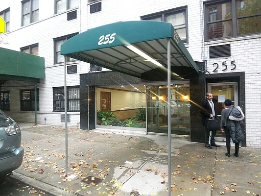 Rented by Guidance Realty Corp. | media 33