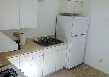 2nd image of 525 Utah St SE #525
