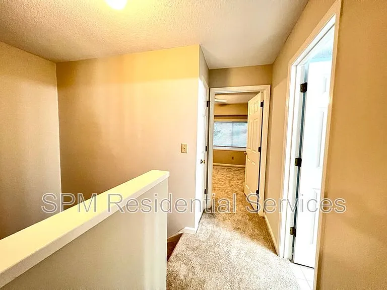 626 Cobblestone Dr — Photo 15