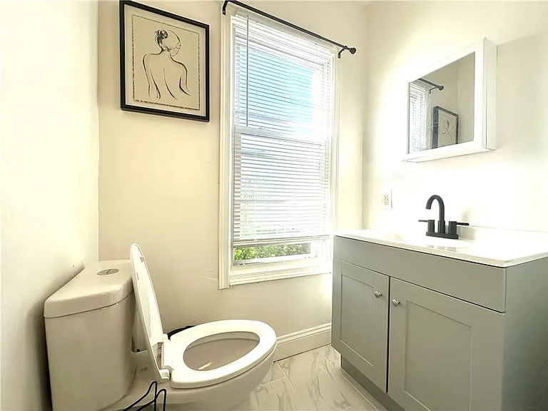 171-173 W Ridge St #6 — Photo 5