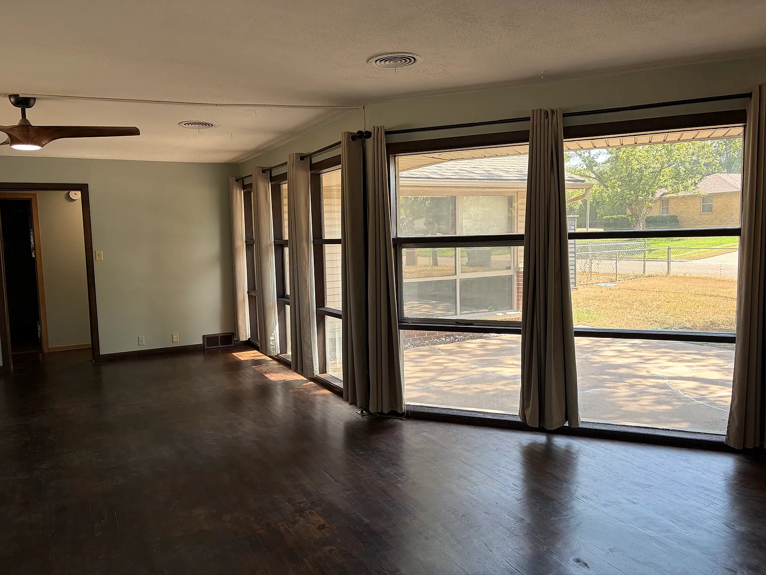 2 bed, 1036 sqft, $1,200 — Photo 3