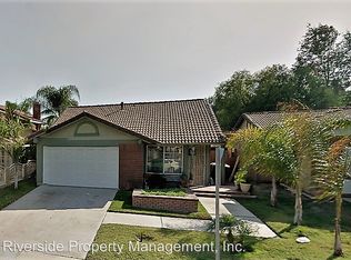 107 Orangetree Dr, Perris, CA 92571