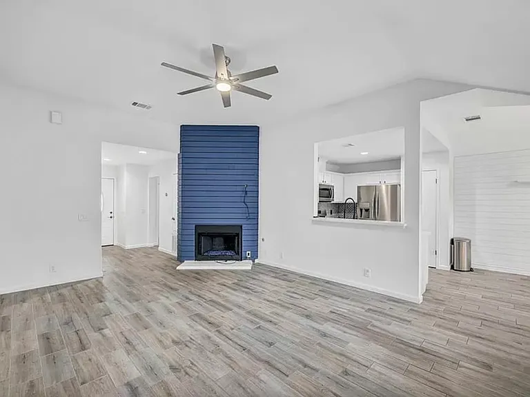 119 Azalea Dr — Photo 4