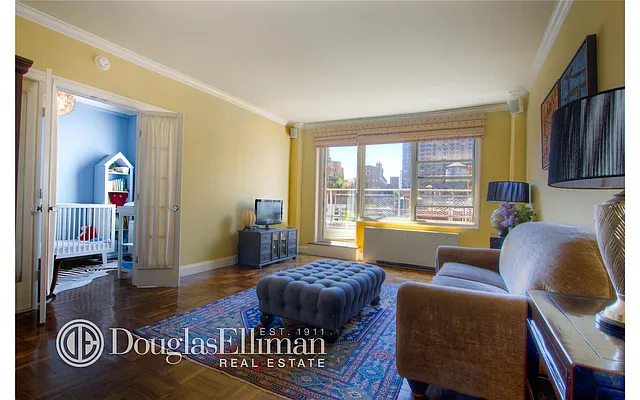 Sold by Douglas Elliman | media 18