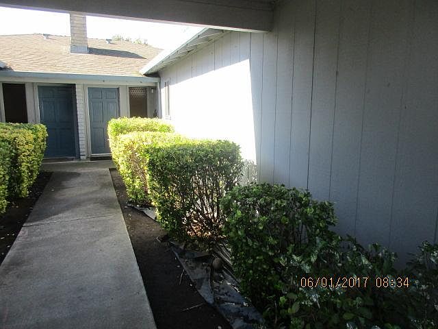 1st image of 9422 Hickock Dr
