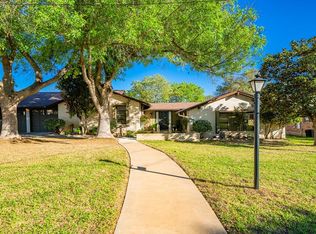 109 Skyview Dr, Kerrville, TX 78028