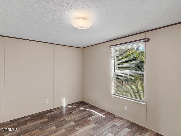 207 Patrick Alan Ln — Photo 24