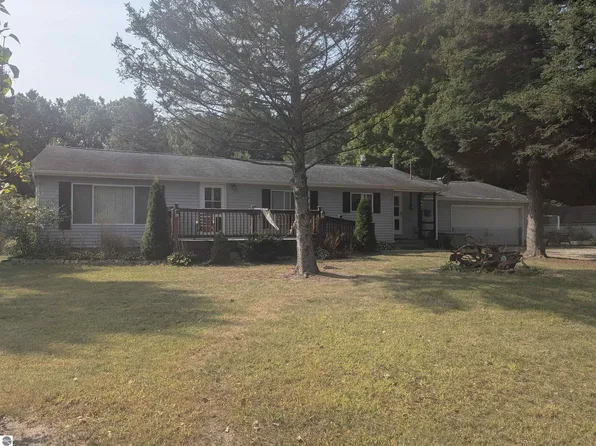 1047 Shirkey Ln, Omer, MI 48749