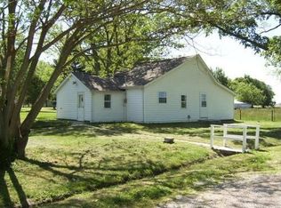 106 S 1st St, Baldwin, IL 62217