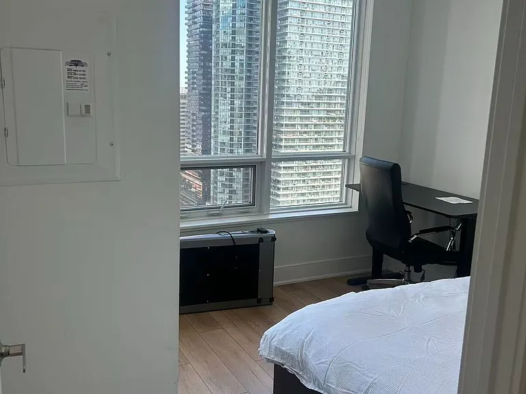 21 Balmuto St #2401 — Photo 9