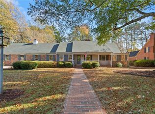 17 Club Ter, Newport News, VA 23606