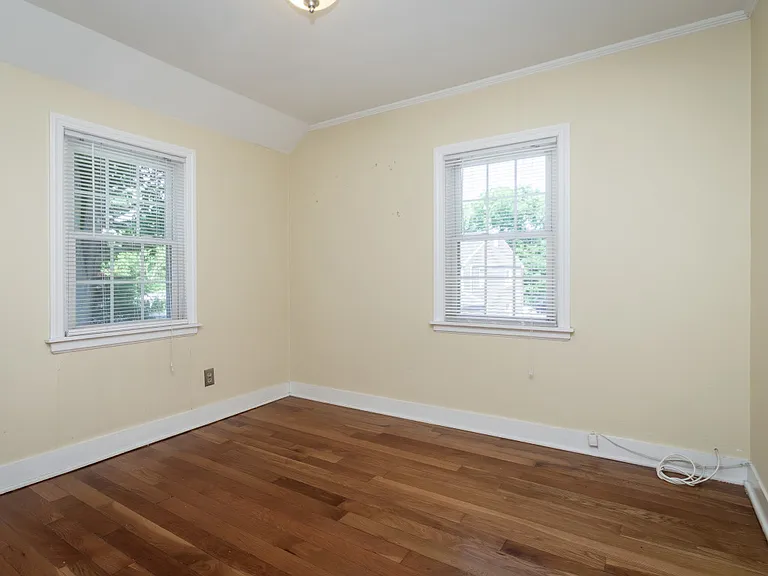 32 Hamilton Rd — Photo 15