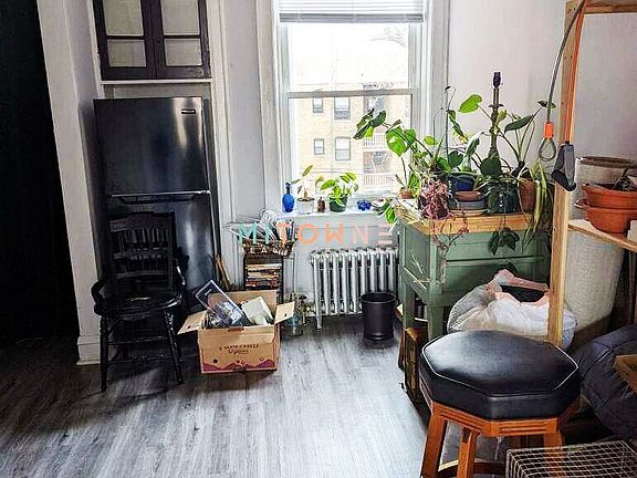 3rd image of 4600 N Wolcott Ave #3
