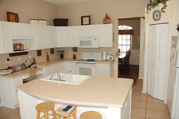 2nd image of 10154 Sleepy Willow Ct