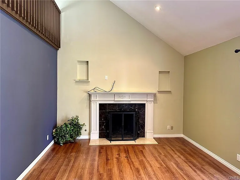 17631 Mapes Ave — Photo 3