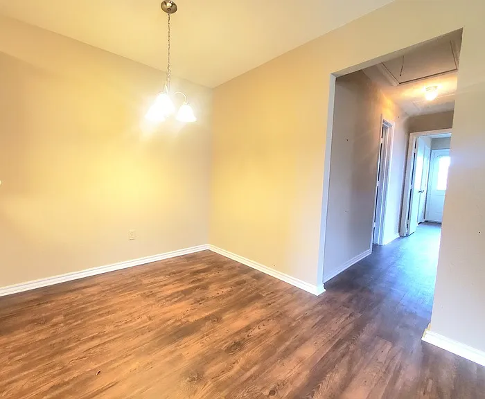 1432 Briar Cir — Photo 3