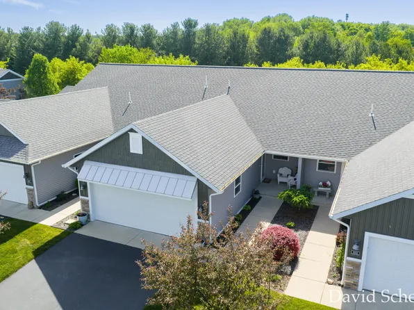 8107 Byron Creek Dr SW, Byron Center, MI 49315