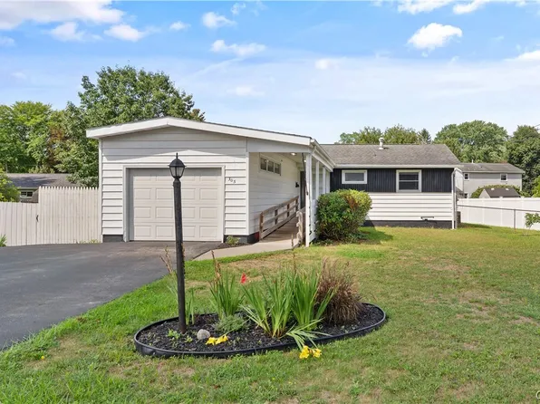 305 Allen Rd, North Syracuse, NY 13212