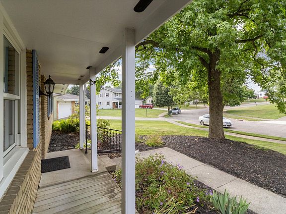2nd image of 33 Kester Dr