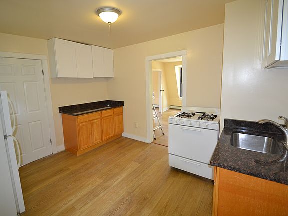 3rd image of 506 Piermont Ave APT 1