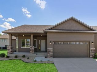 10753 Settlers Ln, Hanover, MN 55341