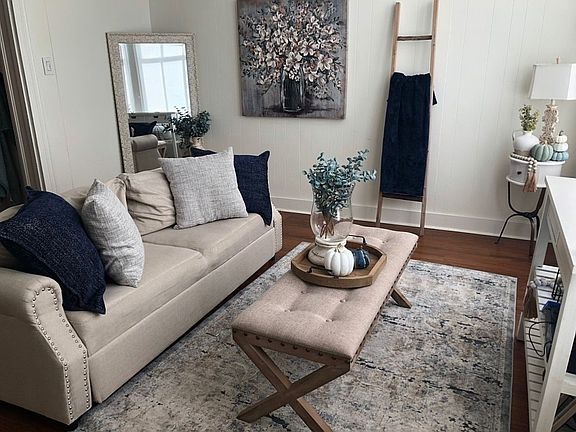 4th image of 514 Saint Louis St #520