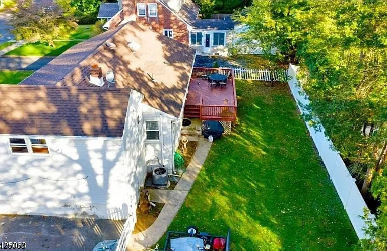684 Spring Ave — Photo 10