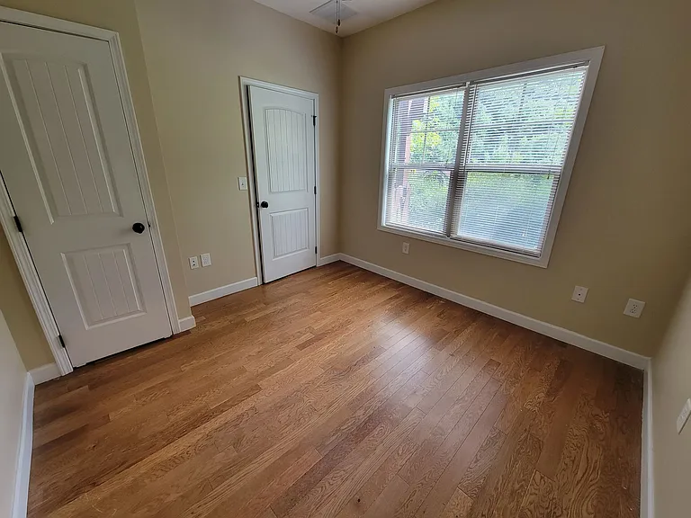 Forrest Edge Townhomes! - 4bd/4ba: Centrally Located! Upscale Student Living! — Photo 12