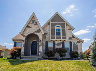 1225 SW Arborcrest Dr, Lees Summit, MO 64082