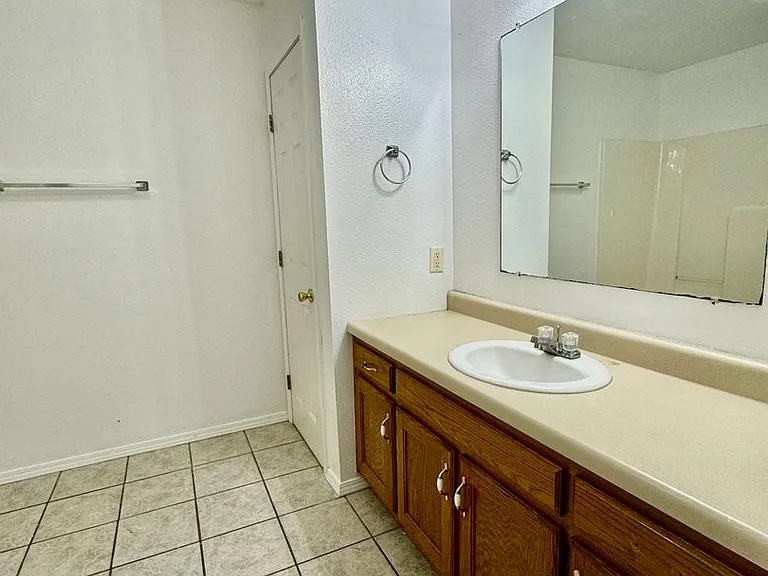 20601 Sedalia Rd — Photo 7