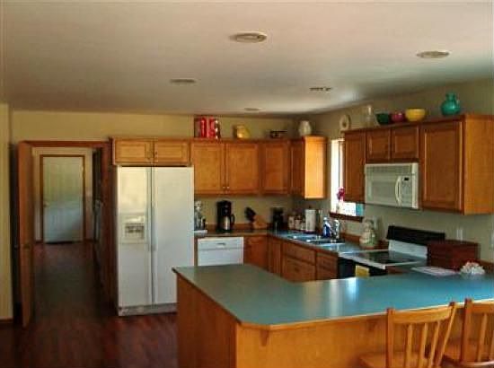 4th image of 697 Majestic View Ln