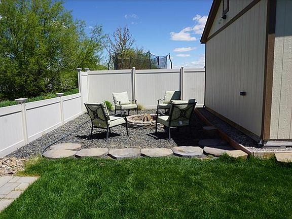 3rd image of 3859 E Lakefield Ln