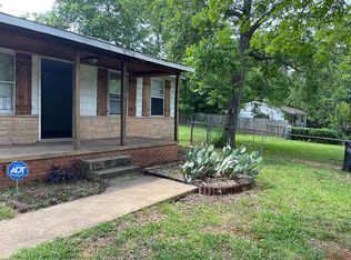 1217 N 10th St, Longview, TX 75601