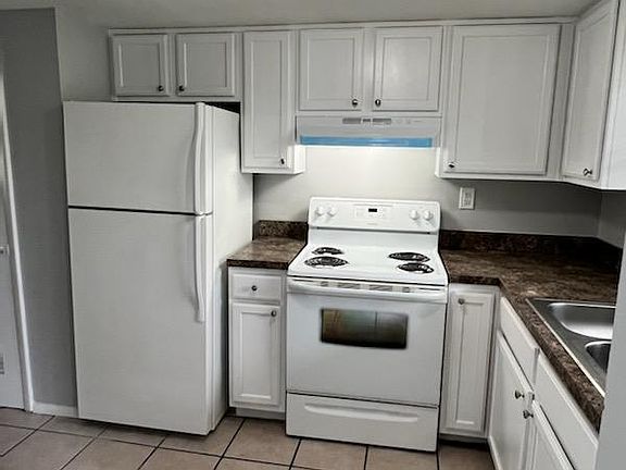 3rd image of 4601 22nd Ave S #111WAV