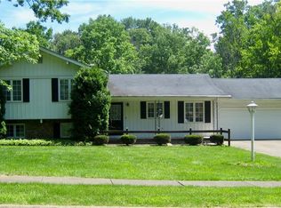 281 Sawmill Run Dr, Canfield, OH