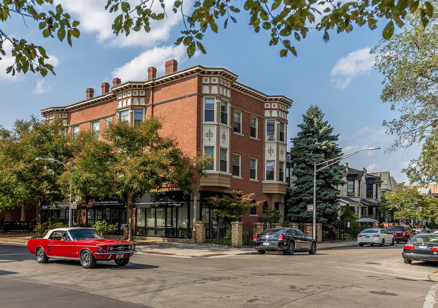 2 bed, $2,595 — Photo 1