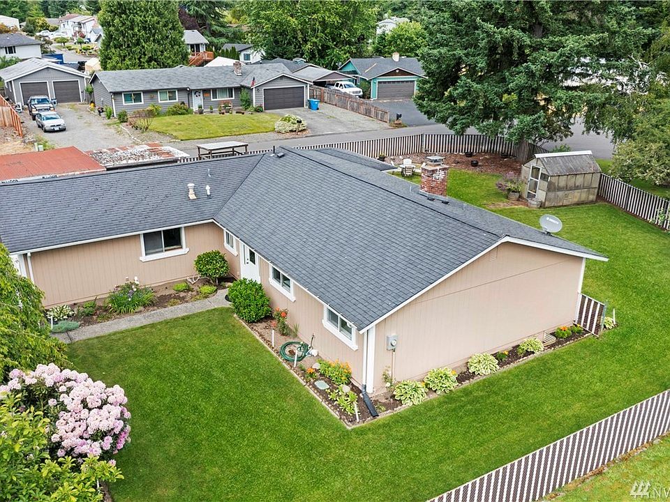 1st image of 952 135th Street Ct E