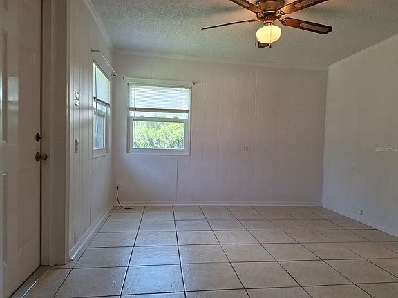 4th image of 38236 Fir Ave #38238
