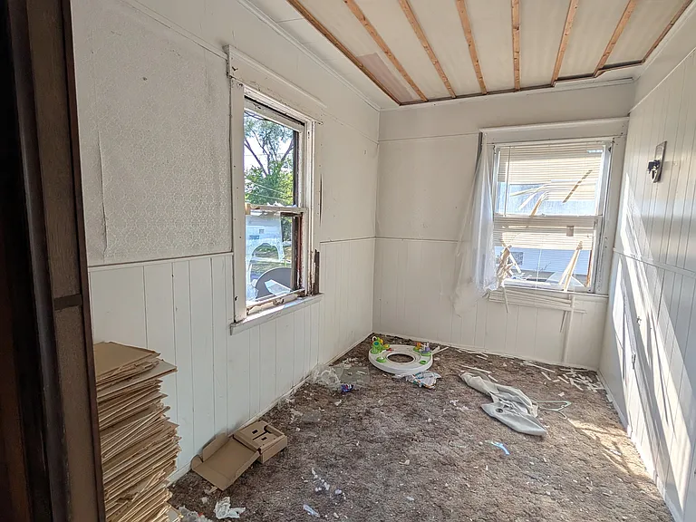 422 S Louisa St — Photo 6