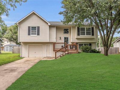 33342 W 87th Ter, De Soto, KS, 66018