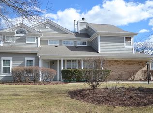 184 Woodstone Dr, Buffalo Grove, IL 60089